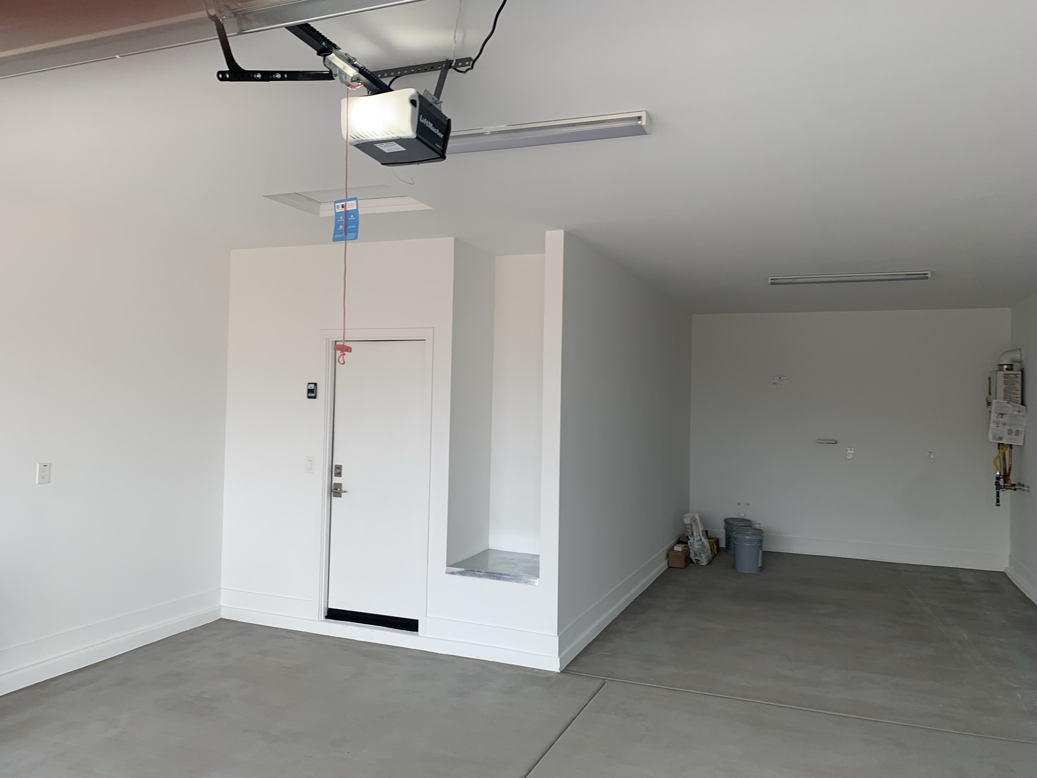 Garage 2